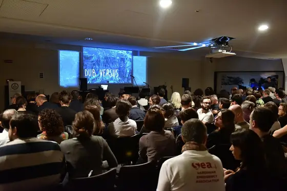 Video-Versus, photo 1